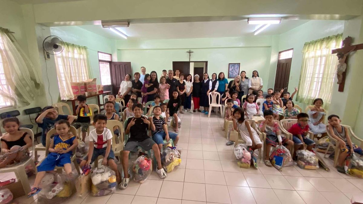 2024 Philippines outreach group photo